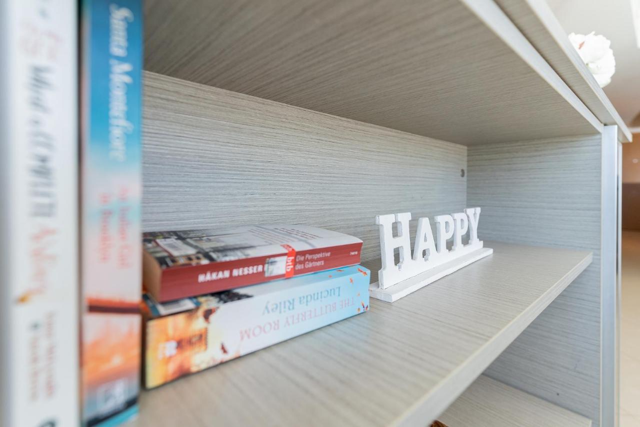 Monko On The Rock Apartment ตอร์เรโมลิโนส ภายนอก รูปภาพ